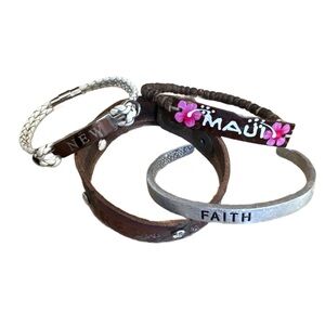 Message Bracelets “Faith, Dream, New, Maui” in Metal, Rope, Leather